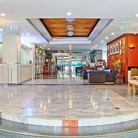 Summit Pavilion Hotel