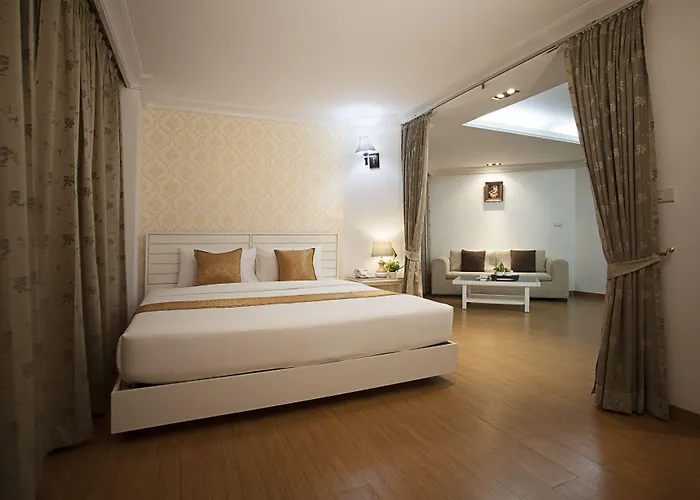 Summit Pavilion Hotel 4*