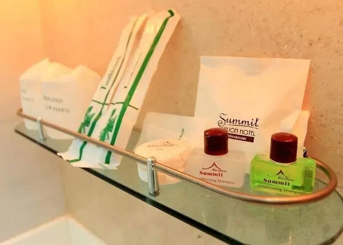 Summit Pavilion 4* Bangkok
